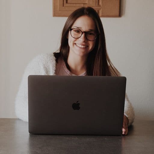 Chlo-ifying the Web: Meet Webstacks Designer Chloe Gunter